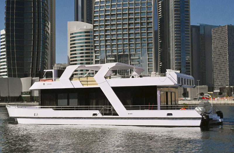 HOUSE BOAT-Yacht Rental Dubai-18