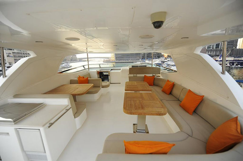 MAJESTY-Luxury-Yacht-Rental-Dubai-17