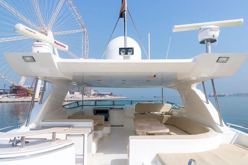 MAJESTY-Luxury-Yacht-Rental-Dubai-19