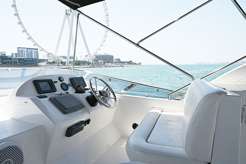 MAJESTY – Yacht Rental Dubai-5