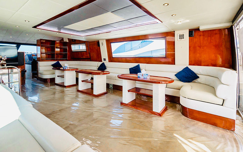 MAYAS-Yacht-Rental-Dubai-15