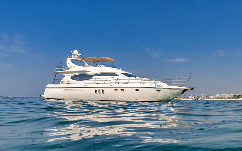 MAYAS-Yacht-Rental-Dubai-28