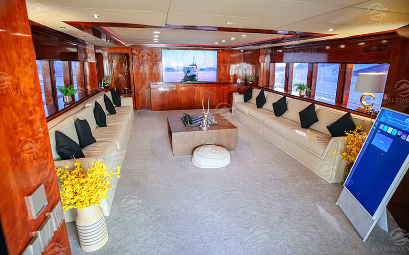 MAZAYEL-Luxury-Yacht-Rental-Dubai-6