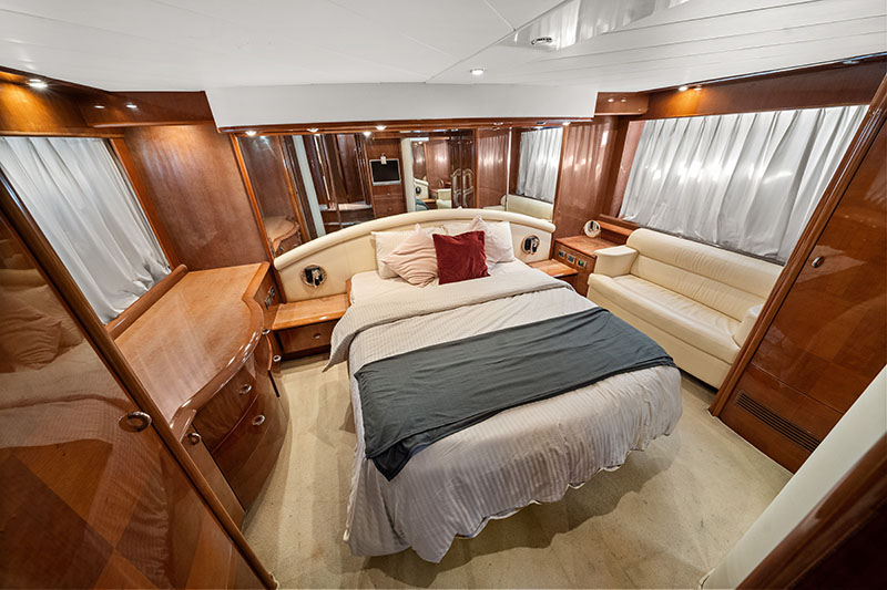 NUVARI-Luxury-Yacht-Dubai-10