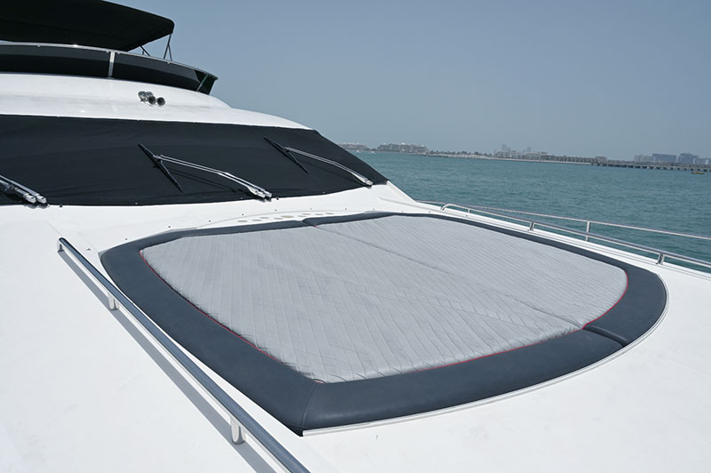 SUNSEEKER-Luxury-Yacht Rental-Dubai-1