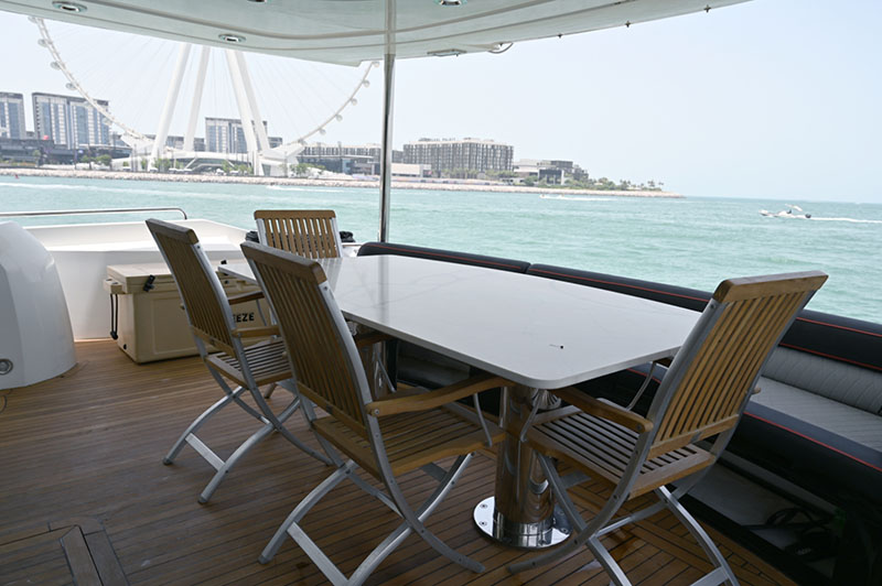 SUNSEEKER-Luxury-Yacht Rental-Dubai-4